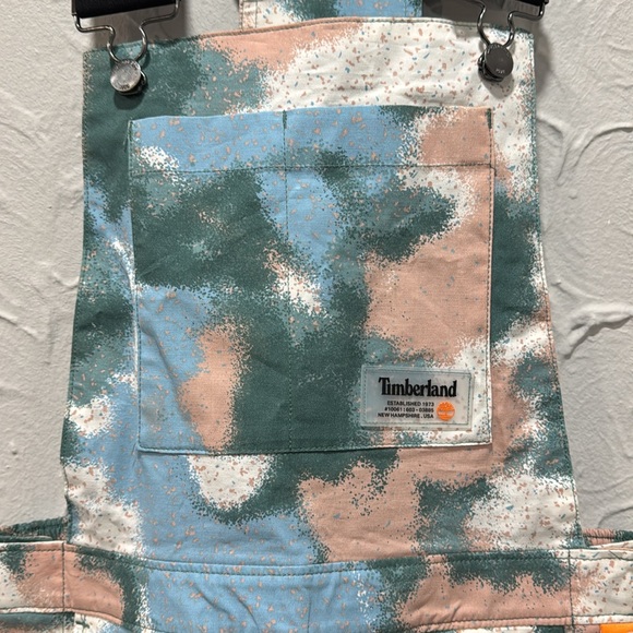 Timberland Camouflage Print Overalls Shorts - Sizes: XS, Small - Picture 2 of 8
